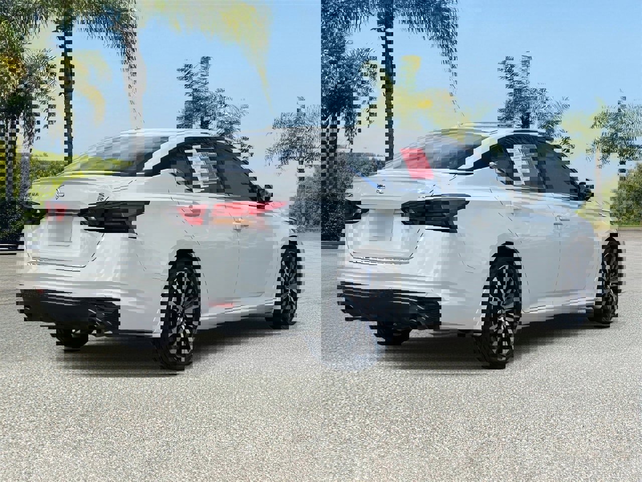 Certified 2022 Nissan Altima 2.5 SR image 5