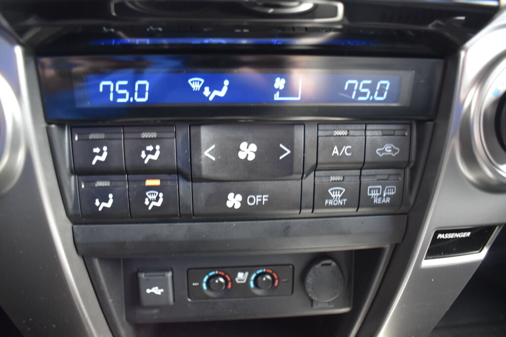 Certified 2024 Toyota 4Runner Limited AWD/4WD image 12