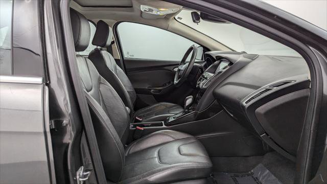 Used 2016 Ford Focus Titanium w/ Titanium Technology Package image 21