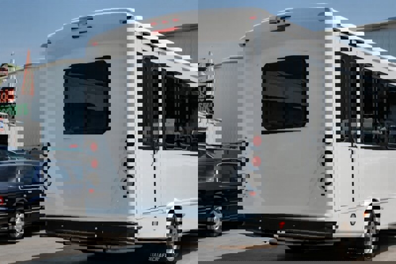 Used 2014 Ford E-350 and Econoline 350 Super Duty image 10