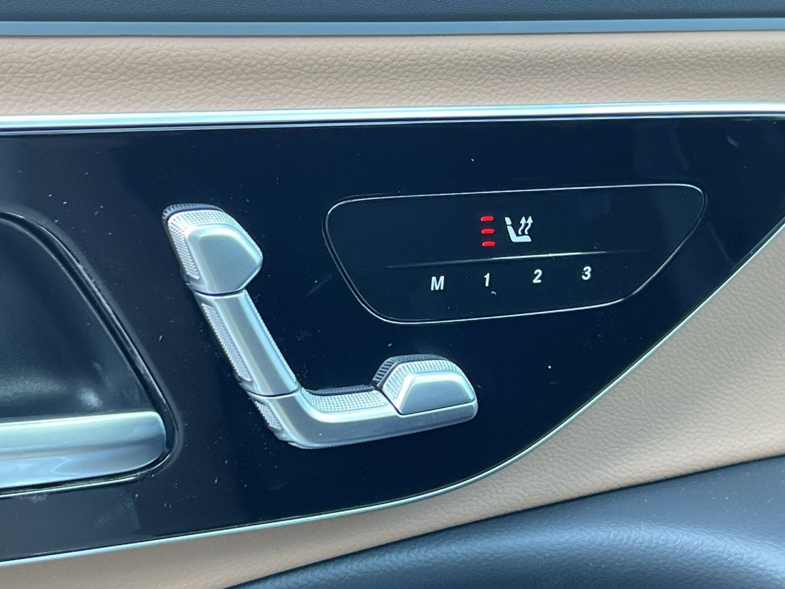 New 2026 Mercedes-Benz E 350 4MATIC Sedan image 34