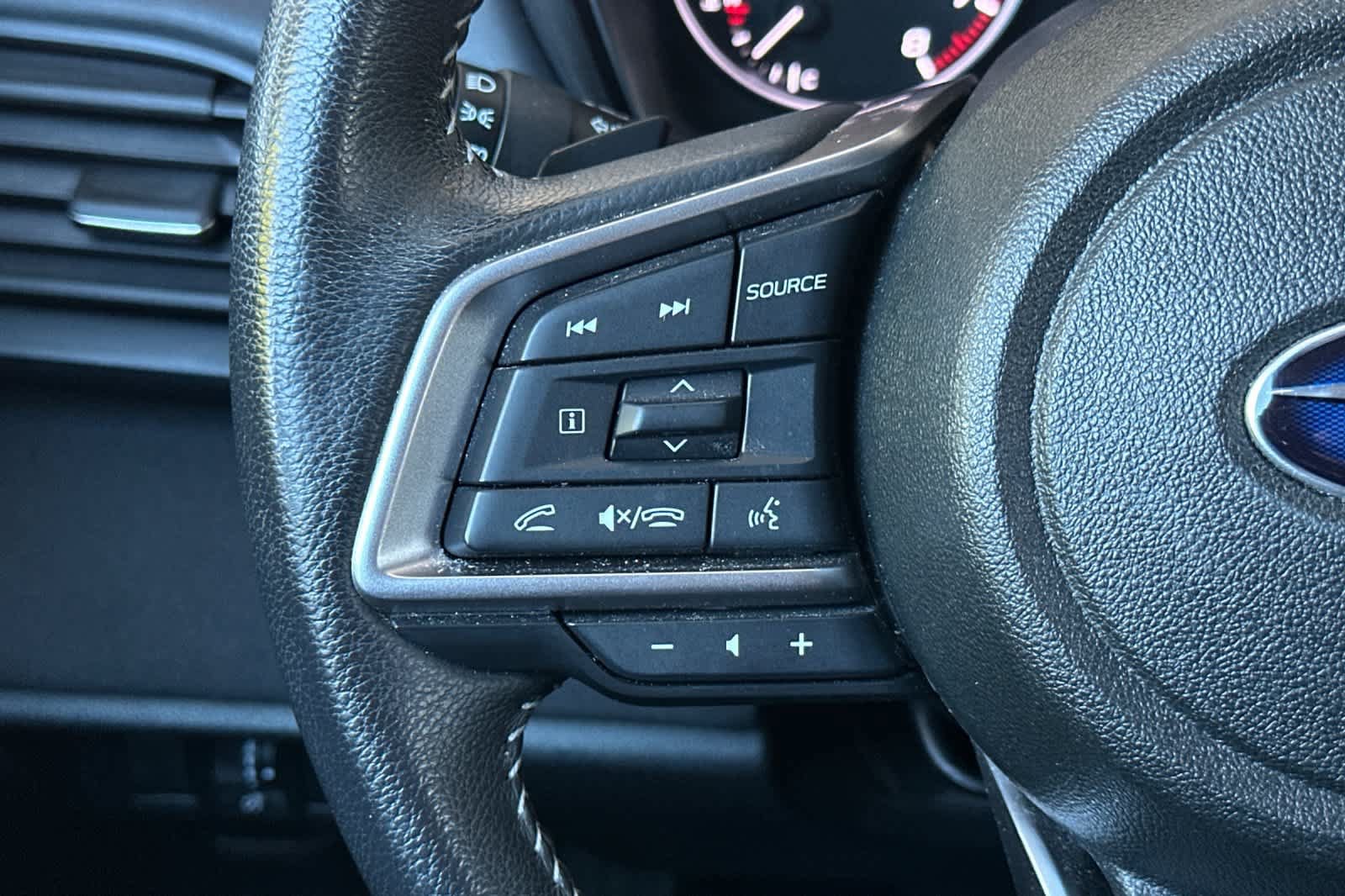 Used 2024 Subaru Outback Premium AWD/4WD image 25
