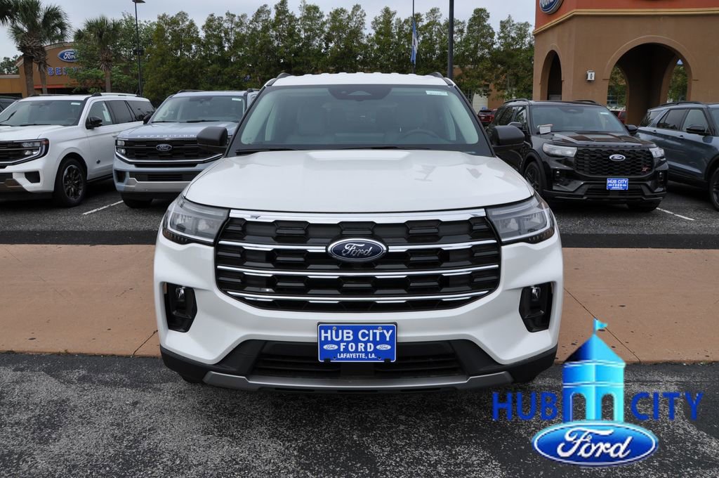 New 2026 Ford Explorer Active w/ Active Comfort Package RWD image 8