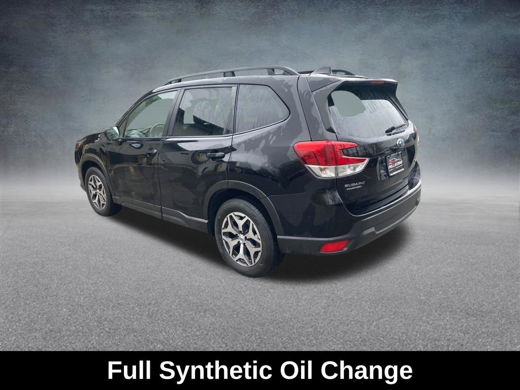 Used 2023 Subaru Forester Premium AWD/4WD image 3