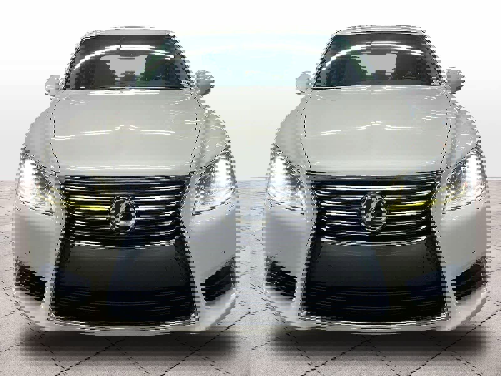 Used 2014 Lexus LS 460 w/ Comfort Package image 3