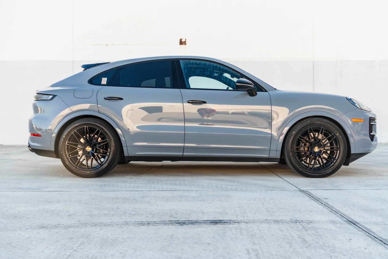 Used 2024 Porsche Cayenne S AWD/4WD image 19