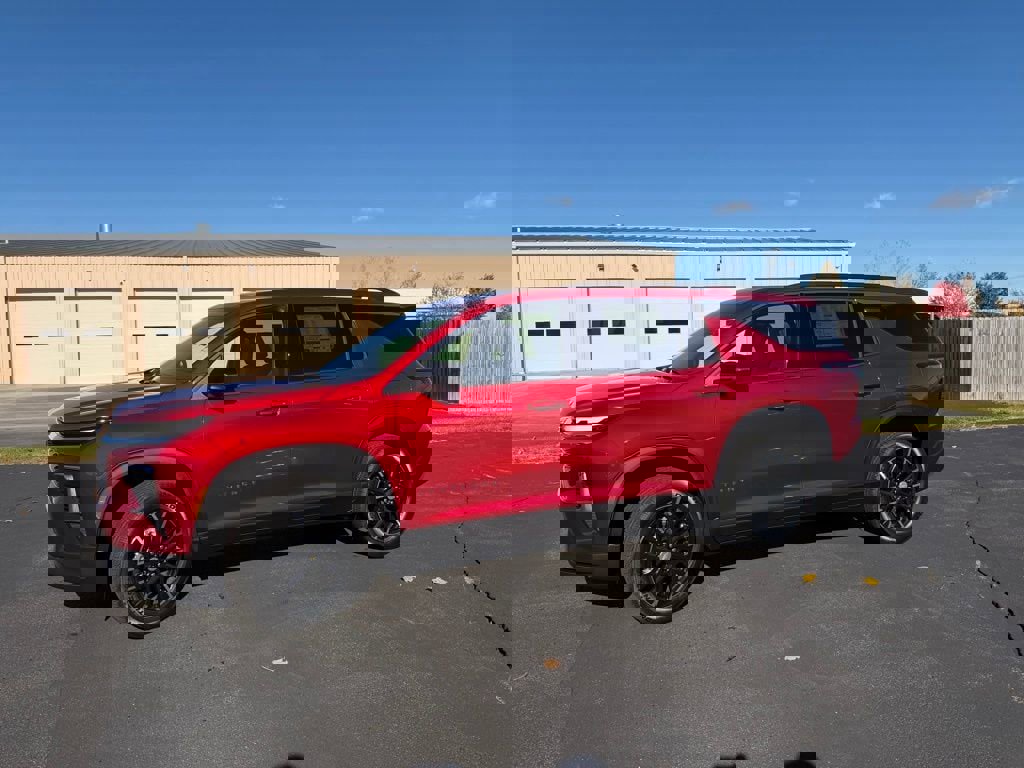 New 2026 Chevrolet Traverse LT w/ Sun and Wheel Package