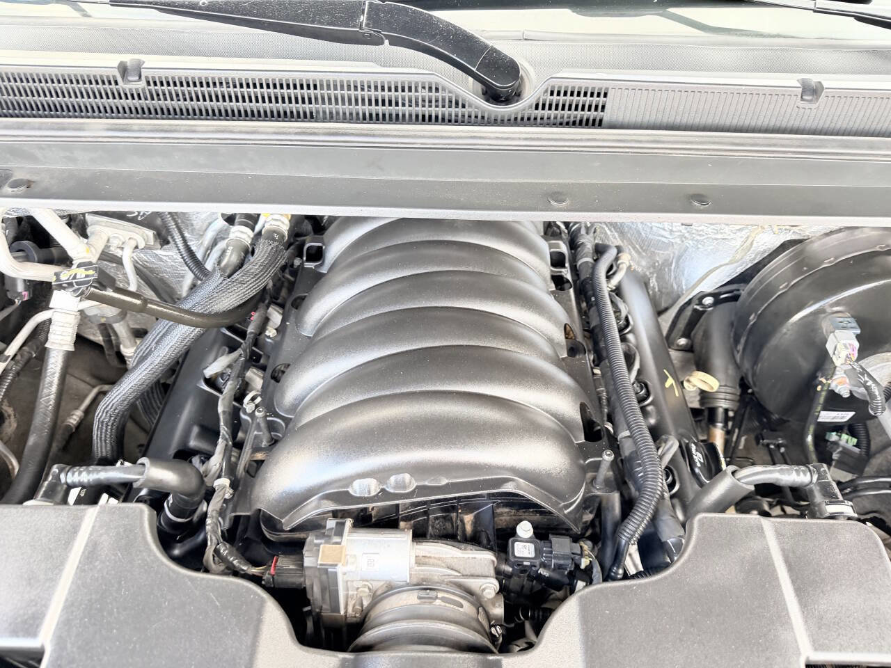 Used 2015 Chevrolet Tahoe LTZ image 32