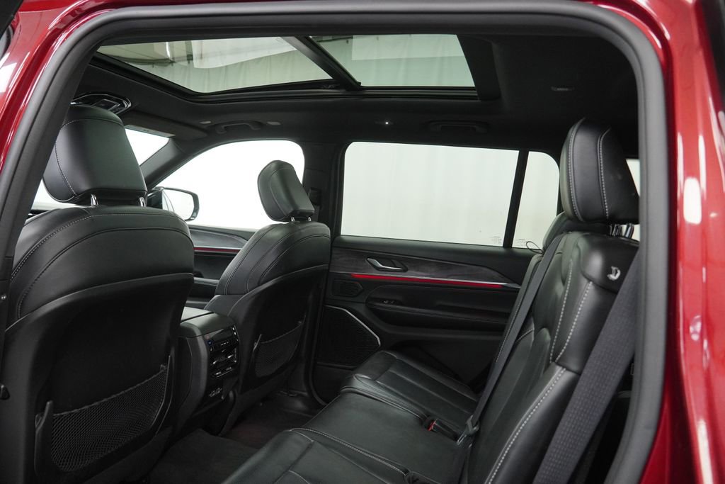 Certified 2023 Jeep Grand Cherokee L Overland image 24