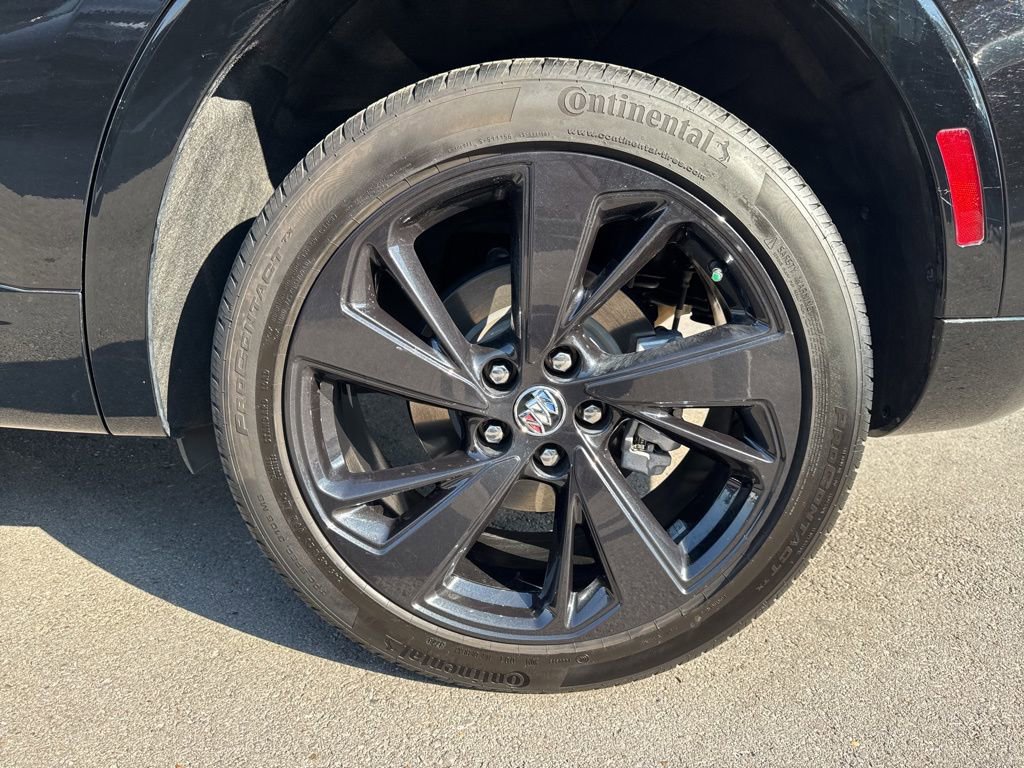 Used 2023 Buick Envision Essence w/ Sport Touring Package image 28