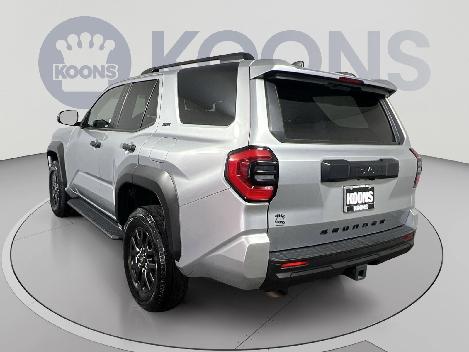 Used 2025 Toyota 4Runner SR5 AWD/4WD image 8
