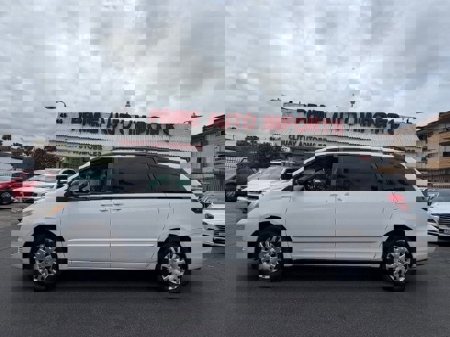 Used 2005 Toyota Sienna LE FWD image 1