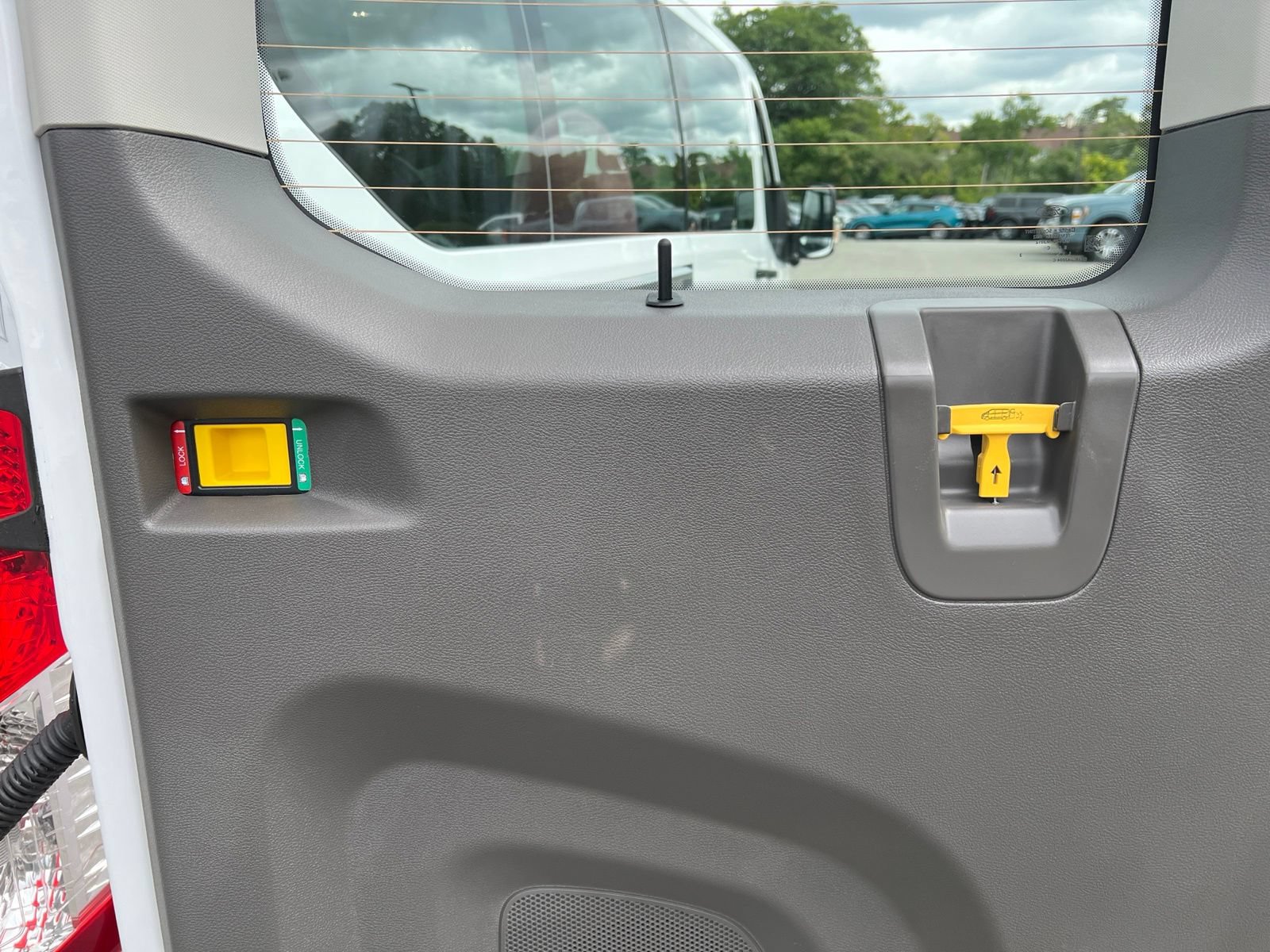 Used 2026 Ford Transit 350 XLT RWD image 19