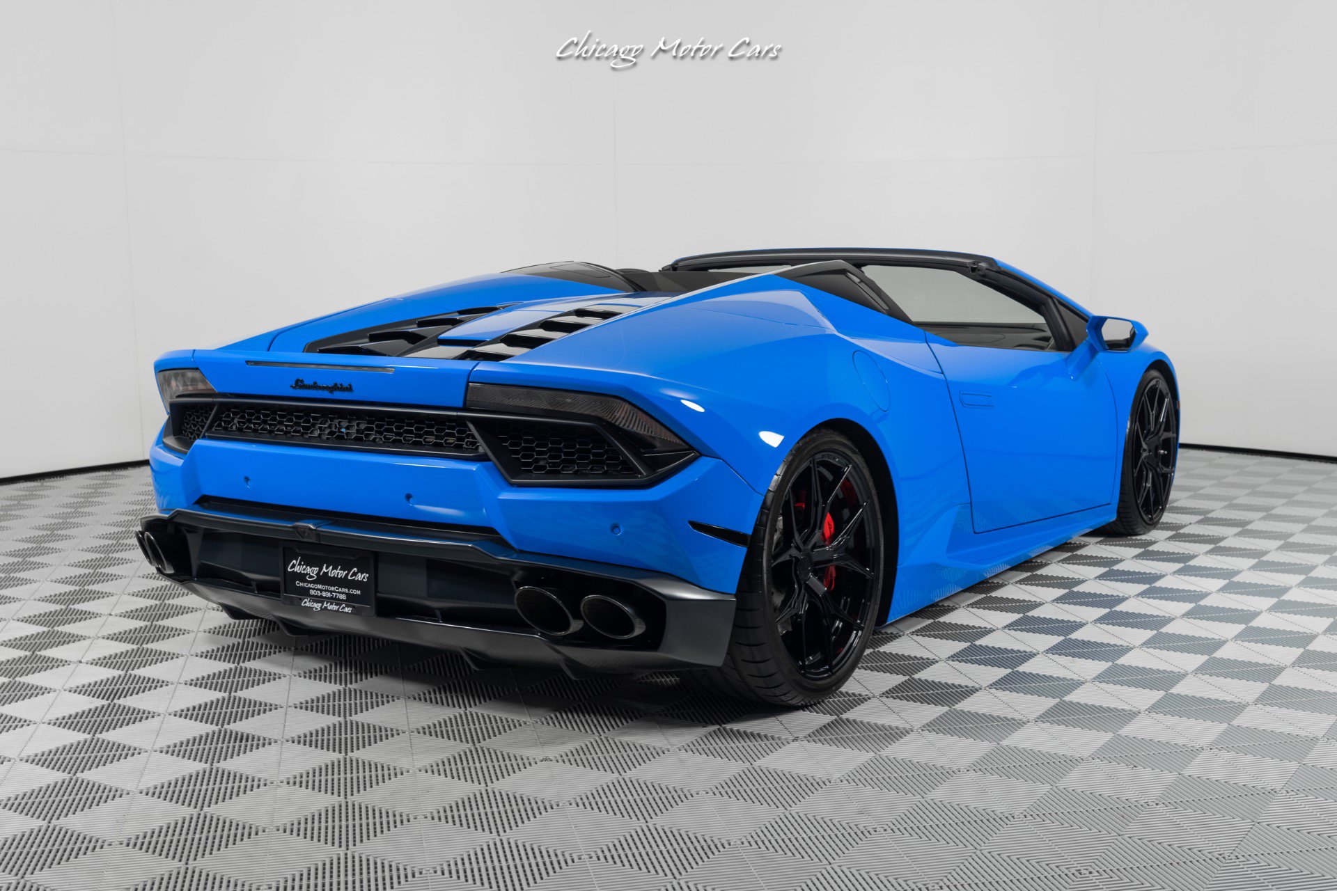 Used 2017 Lamborghini Huracan LP 580-2 RWD image 9