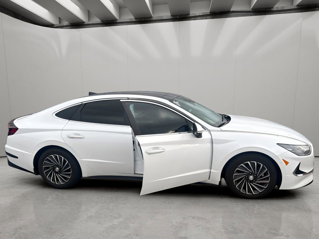Used 2023 Hyundai Sonata Limited FWD image 6