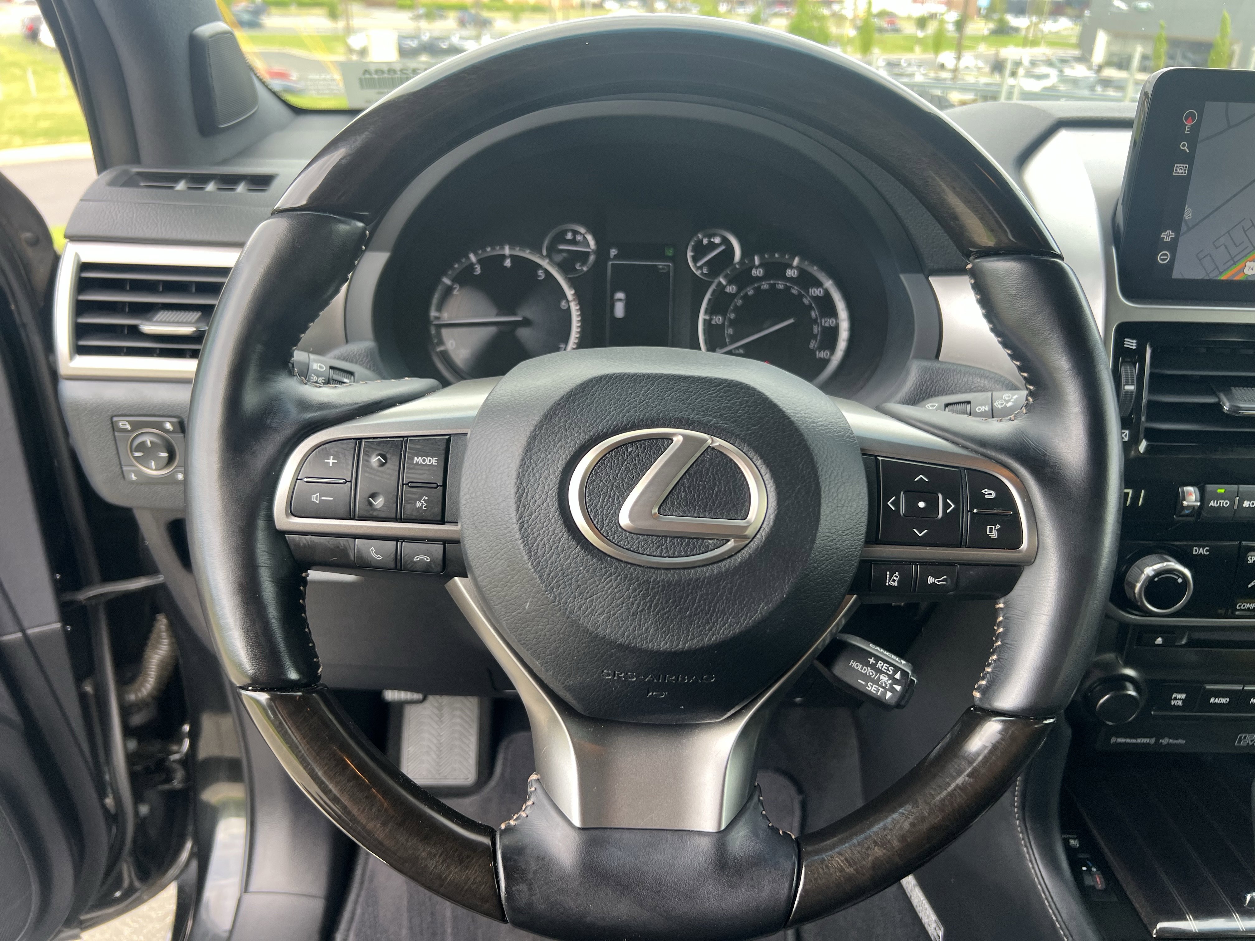Used 2023 Lexus GX 460 Luxury w/ Accessory Package image 21
