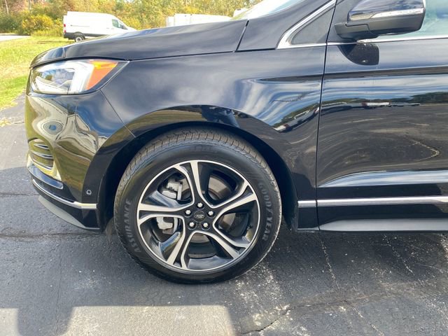 Used 2021 Ford Edge Titanium w/ Equipment Group 301A image 18