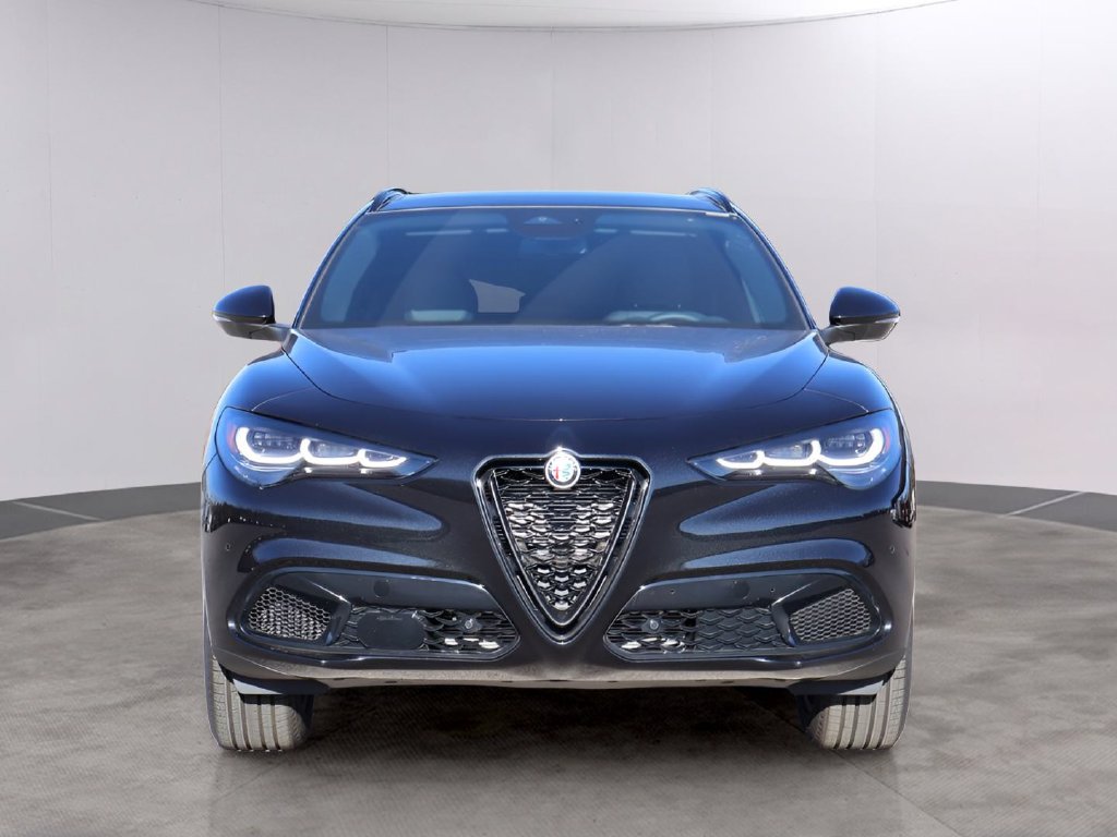 New 2025 Alfa Romeo Stelvio Sprint AWD/4WD image 2
