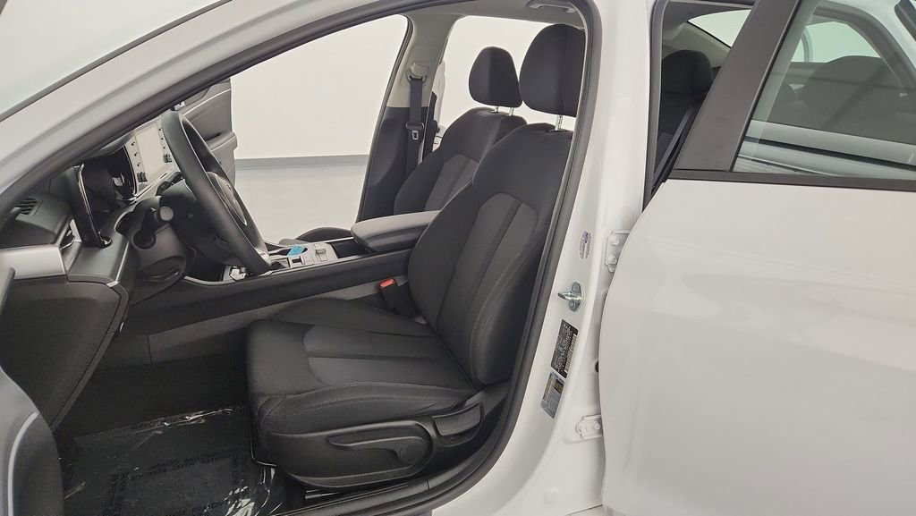 Used 2023 Kia K5 LXS FWD image 14