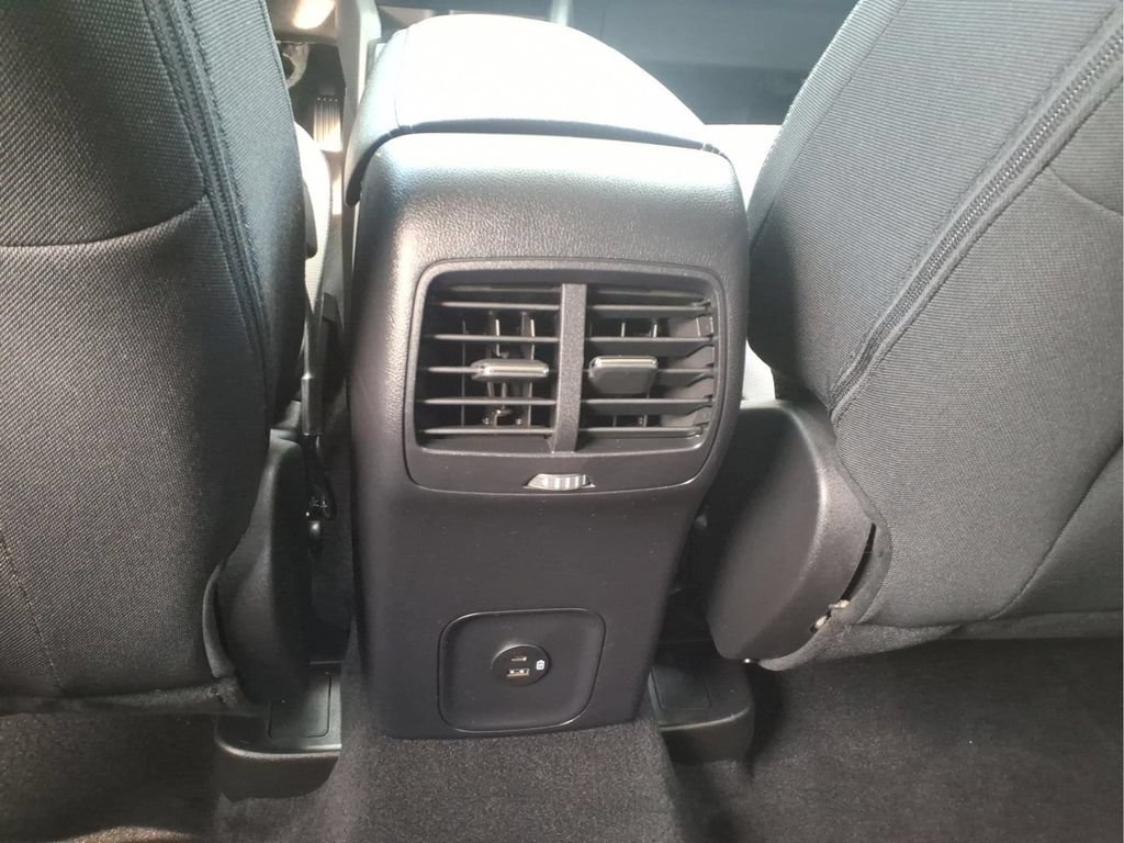 Used 2022 Ford Escape SE w/ Cold Weather Package AWD/4WD image 14