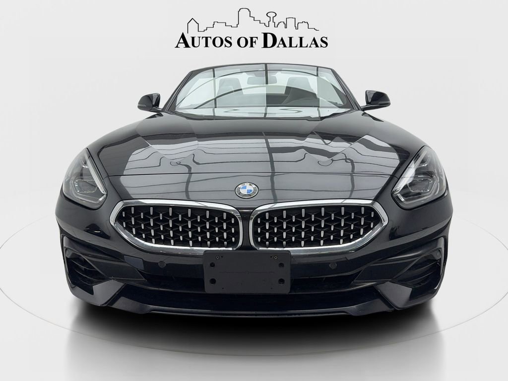 Used 2022 BMW Z4 sDrive30i w/ Driving Assistance Package image 4