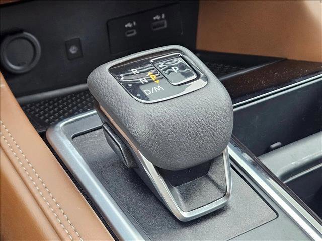 Used 2025 Nissan Pathfinder Platinum image 15