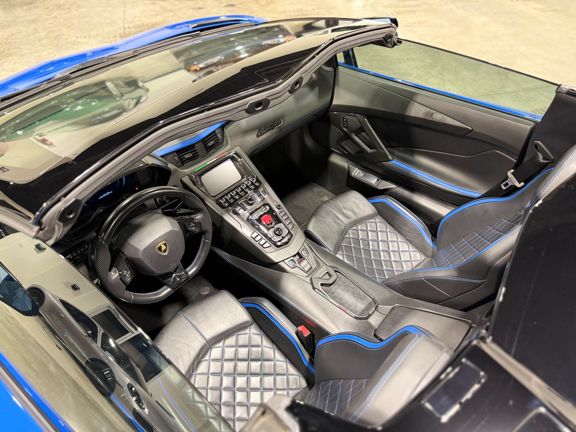 Used 2018 Lamborghini Aventador S AWD/4WD image 85