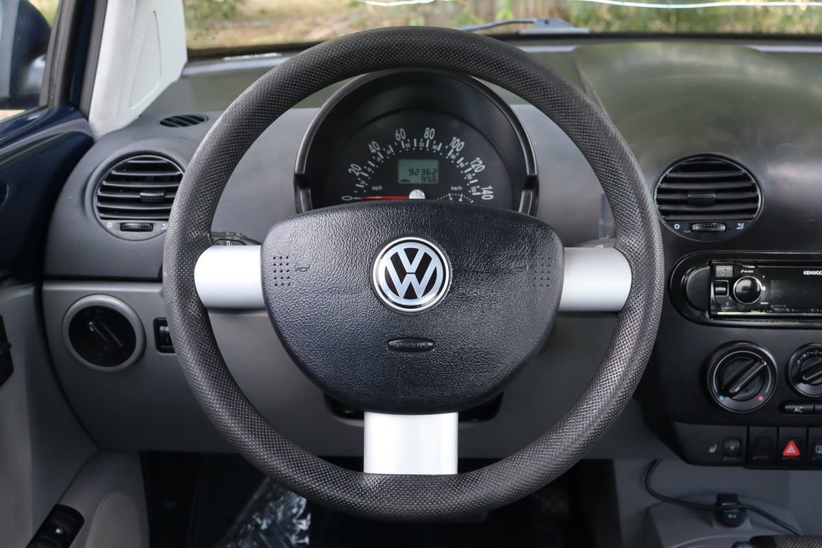 Used 2003 Volkswagen Beetle GL FWD image 17
