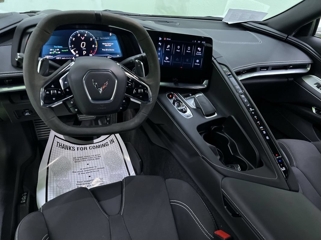 Used 2024 Chevrolet Corvette Stingray Coupe w/ Z51 Performance Package RWD image 17