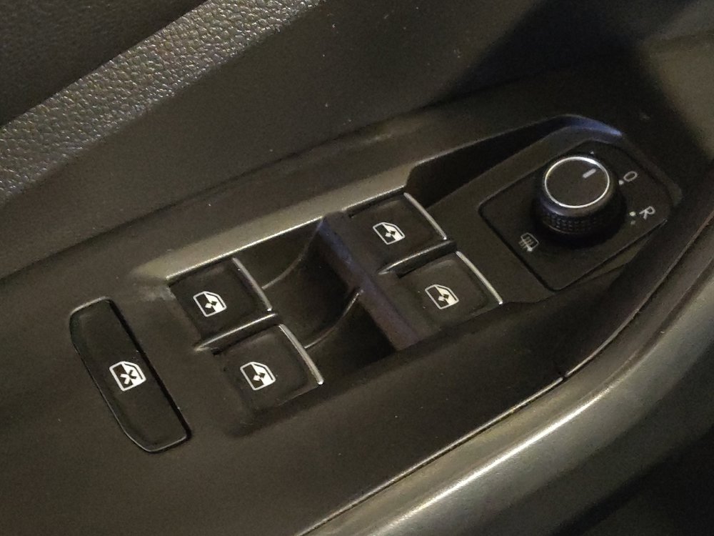 Used 2022 Volkswagen Jetta S image 27