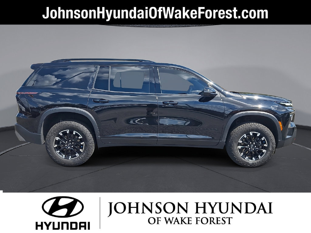 Used 2024 Chevrolet Traverse Z71 AWD/4WD image 29