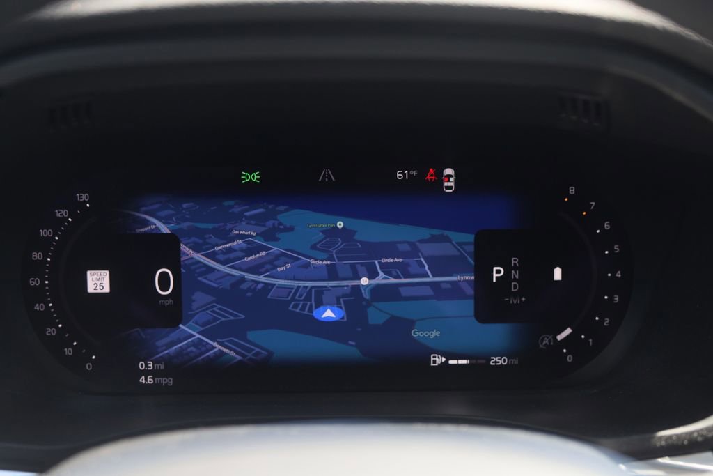 Used 2024 Volvo XC60 B5 Plus w/ Protection Package Premier AWD/4WD image 21