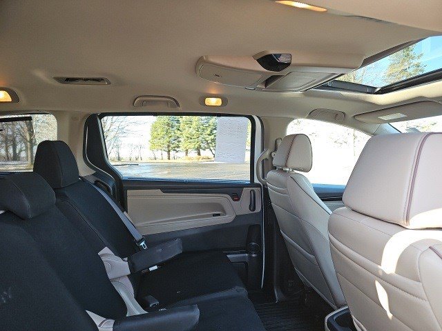 Used 2024 Honda Odyssey Elite image 15