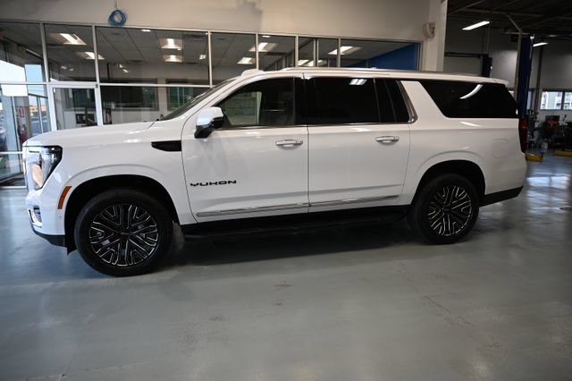 New 2026 GMC Yukon XL Elevation w/ Elevation Premium Package AWD/4WD image 7