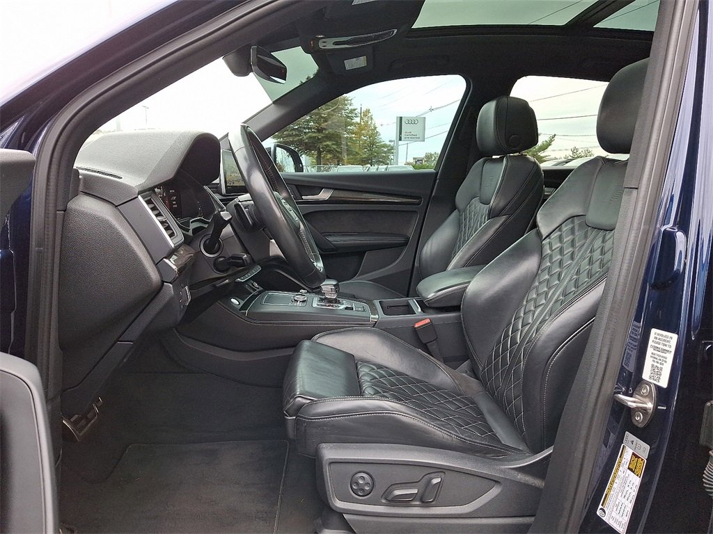 Used 2018 Audi SQ5 Premium Plus w/ Navigation Package image 18