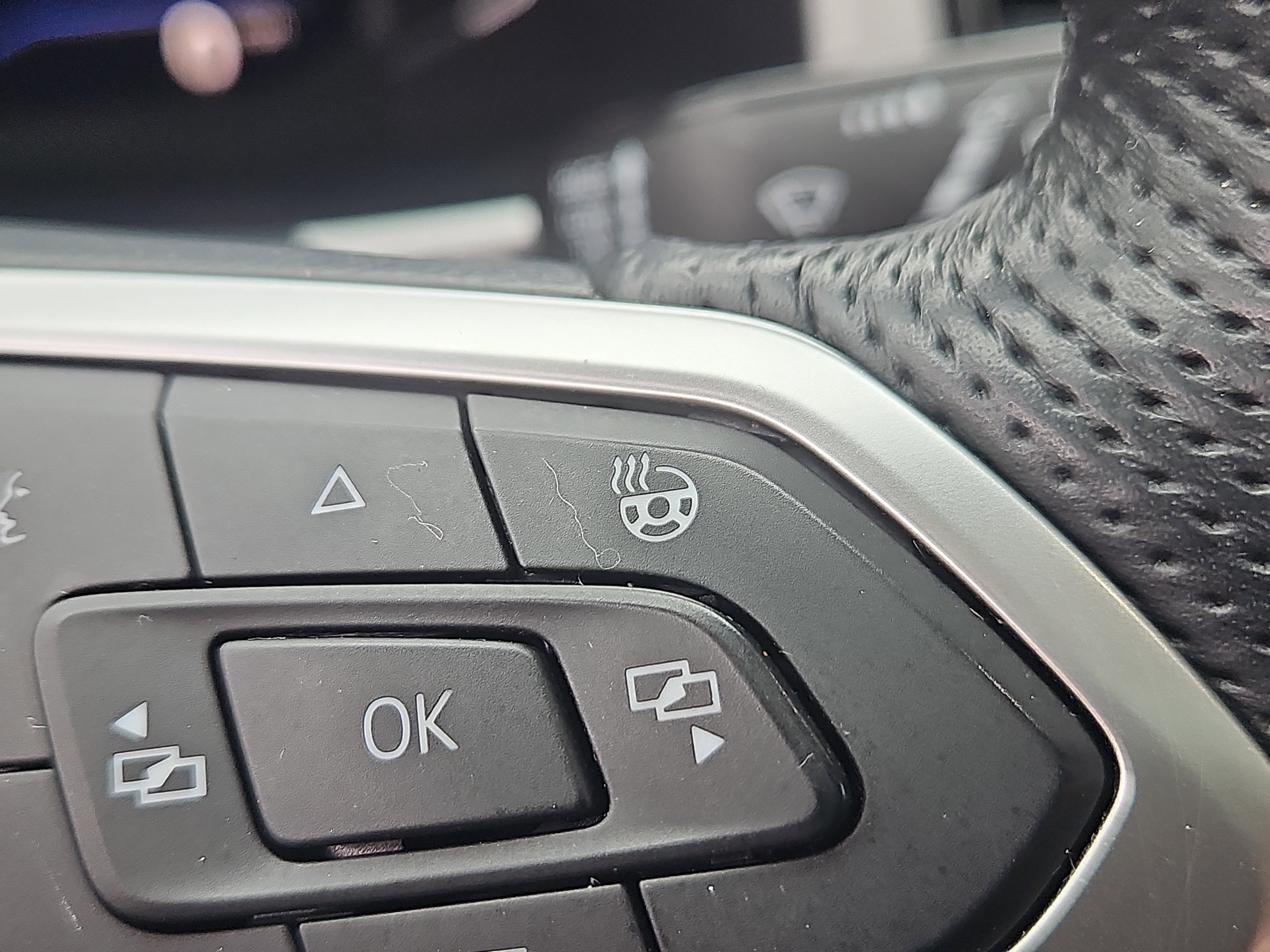 Certified 2022 Volkswagen Atlas SEL Premium image 17