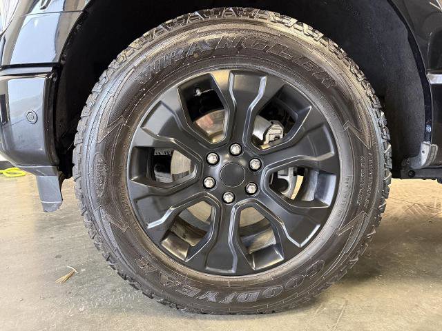 Certified 2021 Ford F150 Platinum w/ Equipment Group 701A High image 11