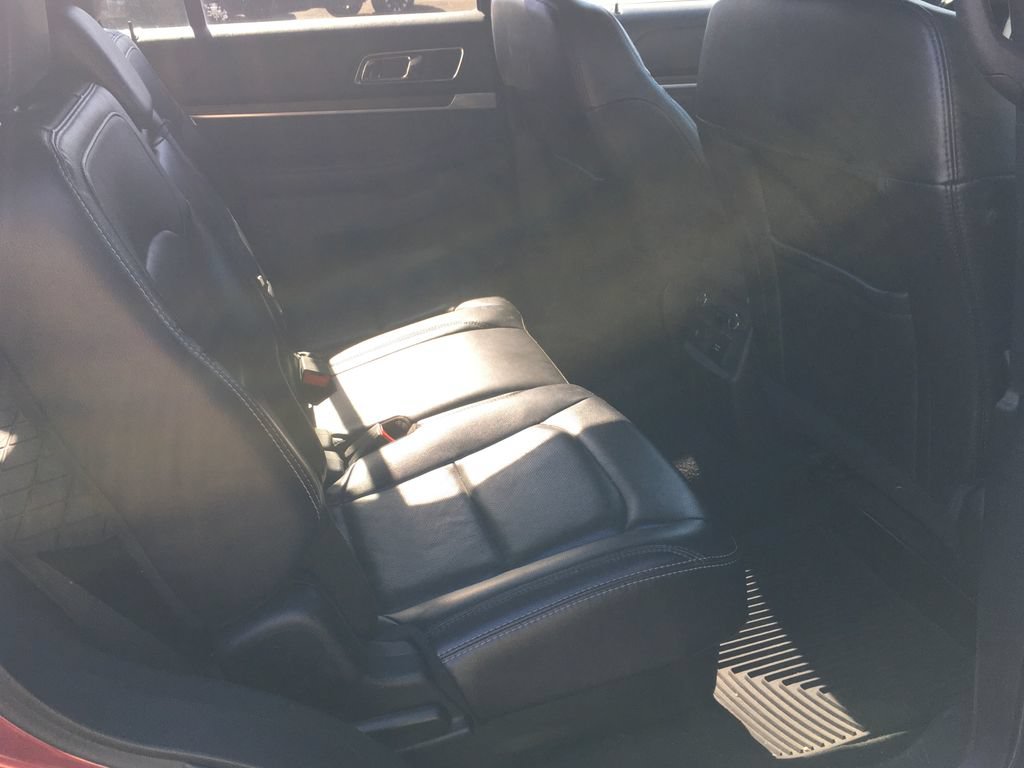 Used 2019 Ford Explorer Limited w/ Class III Trailer Tow Package AWD/4WD image 8