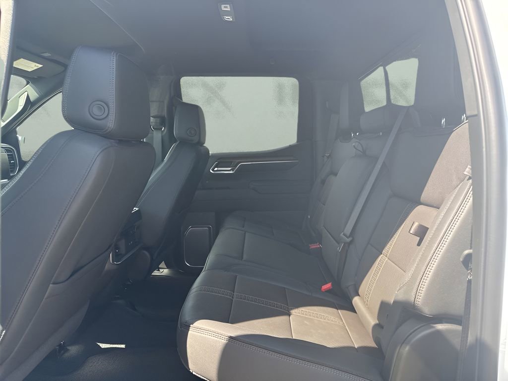 New 2026 Chevrolet Silverado 1500 High Country w/ Technology Package AWD/4WD image 12