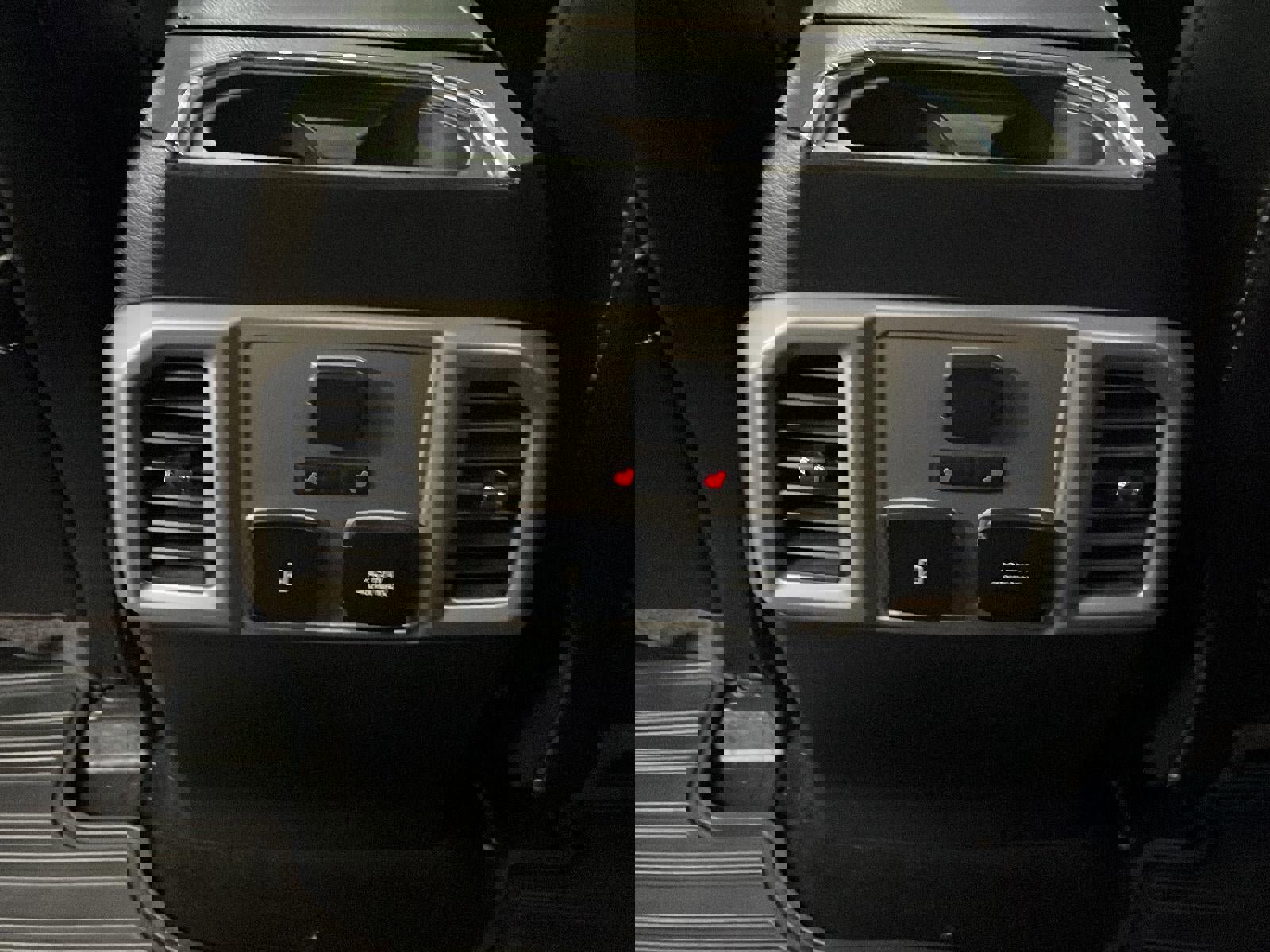 Used 2018 Ford F150 Lariat w/ Equipment Group 502A Luxury image 24