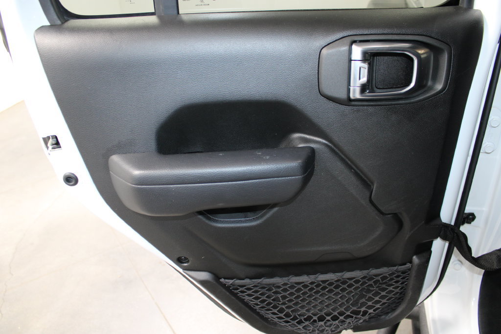 Used 2023 Jeep Gladiator Sport AWD/4WD image 21