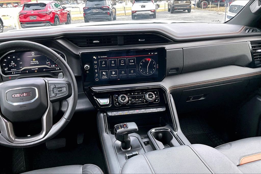 Used 2023 GMC Sierra 1500 AT4 w/ Technology Package image 9