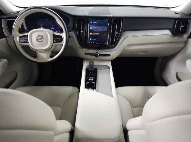 Used 2024 Volvo XC60 T8 Plus w/ Protection Package Premier image 13