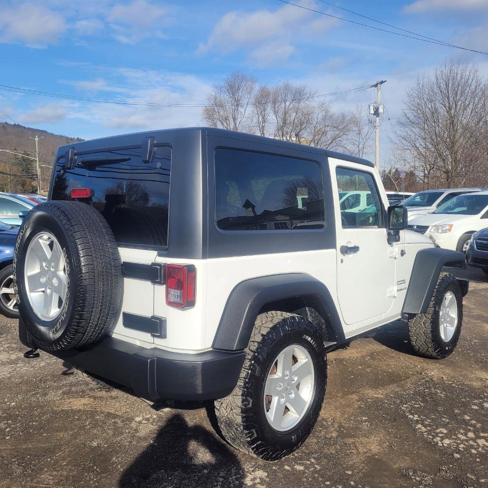 Used 2015 Jeep Wrangler Sport w/ Quick Order Package 24S AWD/4WD image 8