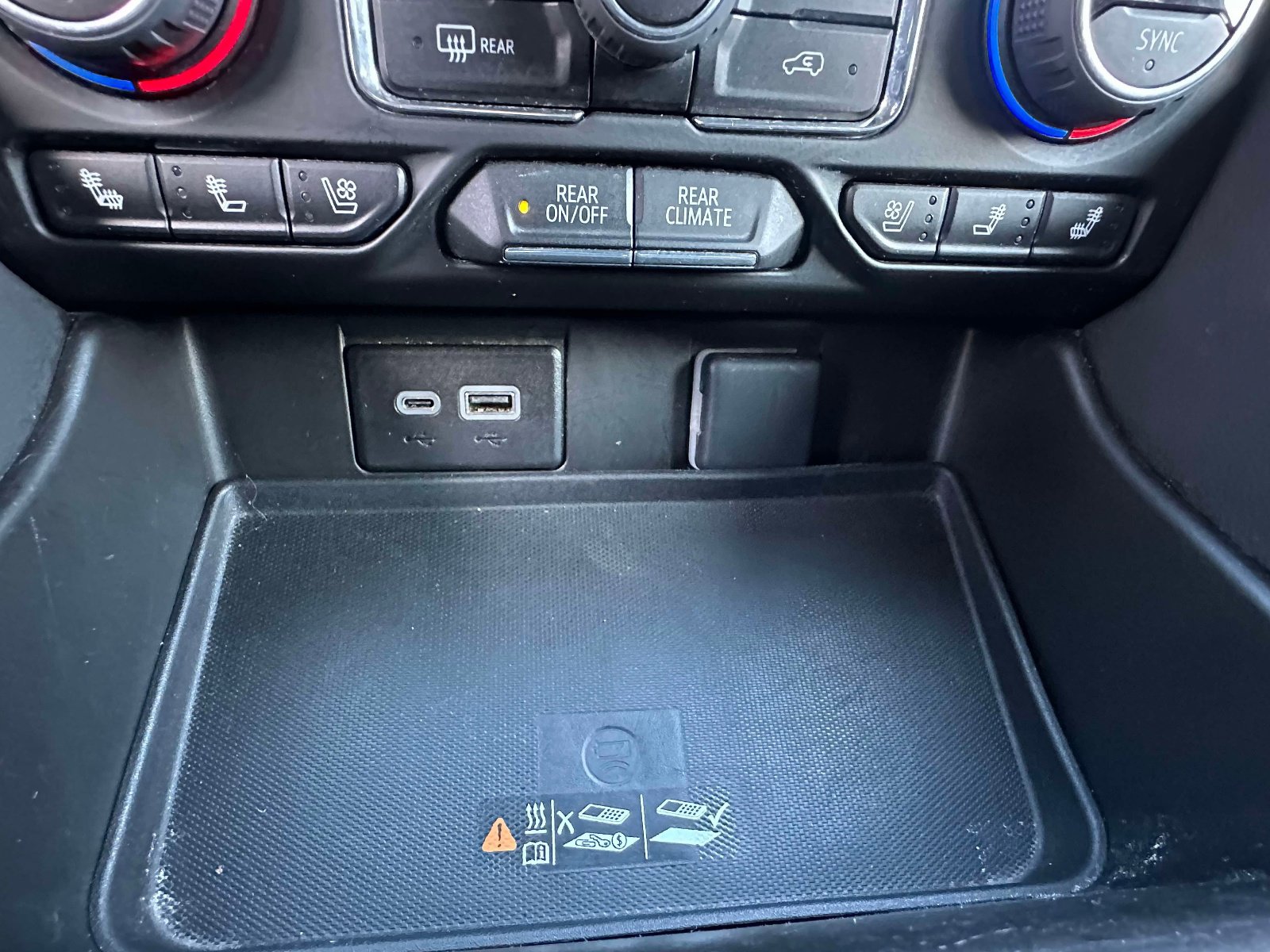 Certified 2023 Chevrolet Suburban Premier image 15