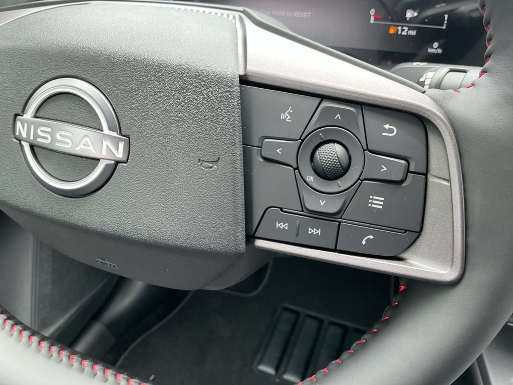 New 2026 Nissan Sentra SR w/ SR Premium Package FWD image 20