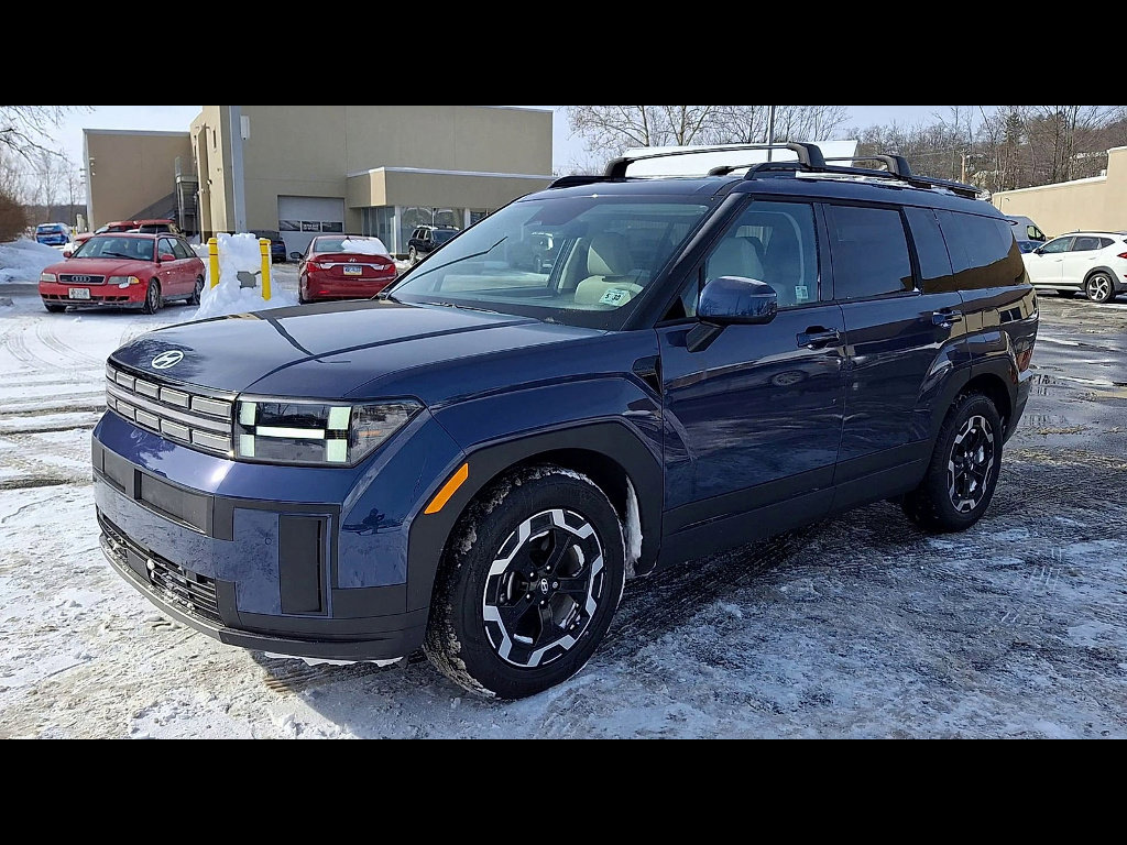 Used 2025 Hyundai Santa Fe SEL image 4