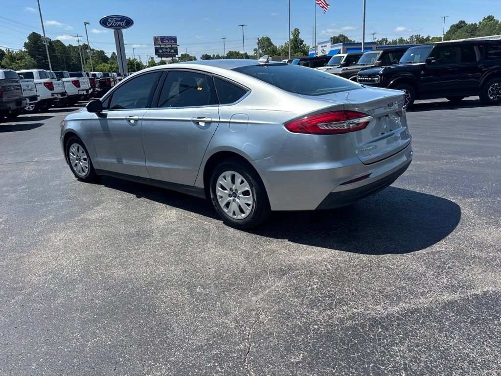Used 2020 Ford Fusion S FWD image 5