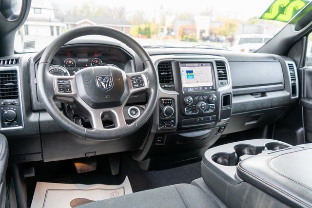 Used 2022 RAM 1500 Classic Warlock w/ Electronics Group AWD/4WD image 9