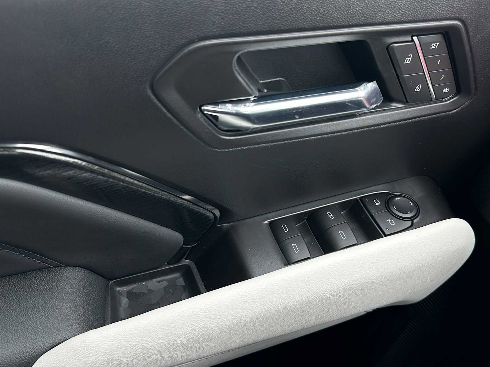 New 2026 GMC Canyon AT4X w/ AT4X AEV Edition AWD/4WD image 36